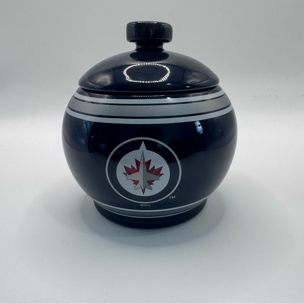 NHL Winnipeg Jets Ceramic Jar With Lid, 14 oz, NWT